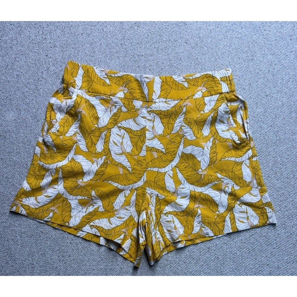 Nine West Women's Tropical Leaf Print Shorts Mustard Yellow White Size Small